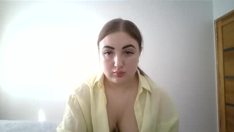Snapshot of meriwoulders chatting on April 19, 11:42 am MeriWoulders online show from April 19, 11:42 am