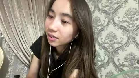 Snapshot of merlenebixel chatting on July 28, 6:20 pm merlenebixel online show from July 28, 6:20 pm