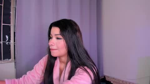 Snapshot of merlia_model chatting on February 15, 9:16 am instagram fernandatoloza01 online show from February 15, 9:16 am