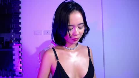 Snapshot of merlin__18 chatting on May 15, 8:21 am Merlin 18 online show from May 15, 8:21 am