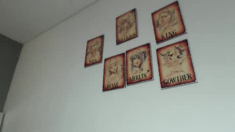 Snapshot of merlina_t chatting on April 22, 7:48 pm merlina_t online show from April 22, 7:48 pm