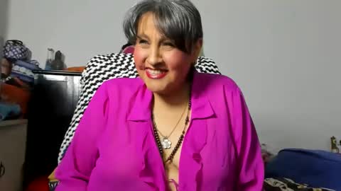 Snapshot of merlyna_goldens chatting on May 30, 4:31 am My next birthday is December 11th. online show from May 30, 4:31 am