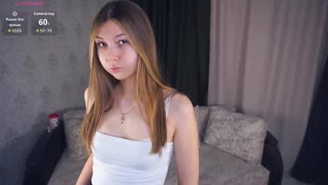 Snapshot of mernaeustice chatting on December 14, 7:18 pm Sunny online show from December 14, 7:18 pm