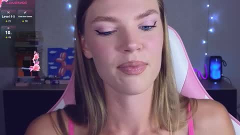 Snapshot of merry_dancers_ chatting on November 24, 4:18 pm Susan online show from November 24, 4:18 pm