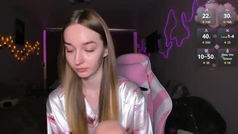 Snapshot of merryl_clark chatting on March 18, 1:36 pm Sara online show from March 18, 1:36 pm