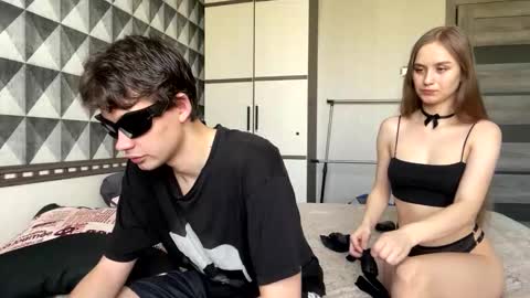 Snapshot of merycouple chatting on January 17, 5:34 am Johnny and Hailey online show from January 17, 5:34 am