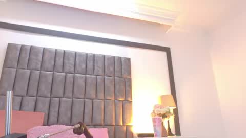 Snapshot of merystone chatting on June 24, 12:53 am Mery Stone online show from June 24, 12:53 am