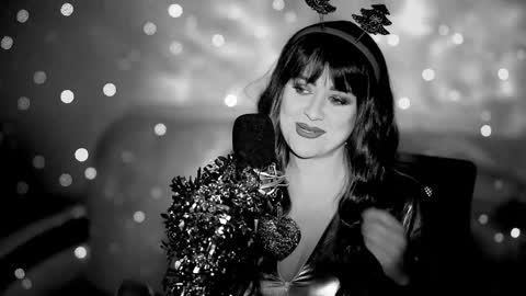 Snapshot of mesaland chatting on December 23, 6:05 pm Meskhimusic online show from December 23, 6:05 pm