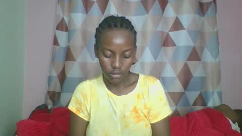 Snapshot of messyluna chatting on June 7, 9:57 am meggy and bree online show from June 7, 9:57 am