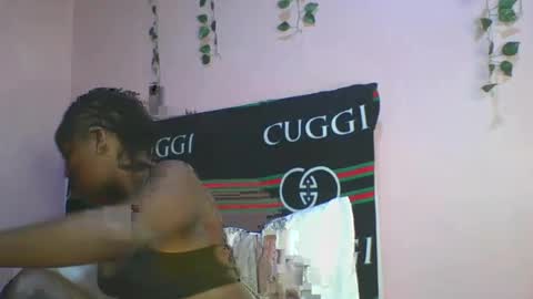 Snapshot of messyluna chatting on June 14, 3:47 pm meggy and bree online show from June 14, 3:47 pm