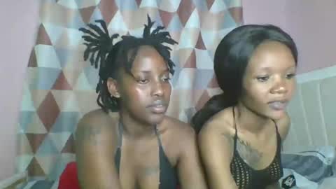 Snapshot of messyluna chatting on July 15, 6:40 am meggy and bree online show from July 15, 6:40 am