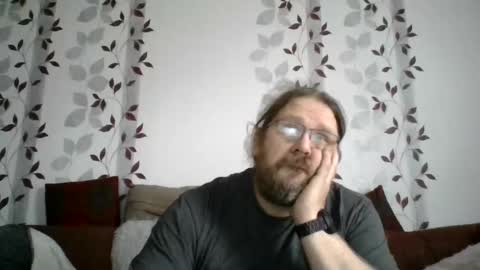 ask me online show from November 9, 10:57 am