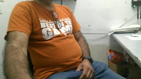 Snapshot of metter26 chatting on June 18, 1:15 pm atx guy online show from June 18, 1:15 pm