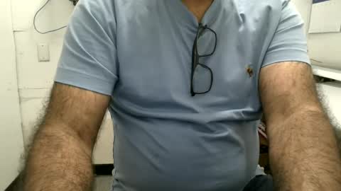 Snapshot of metter26 chatting on June 25, 11:04 am atx guy online show from June 25, 11:04 am
