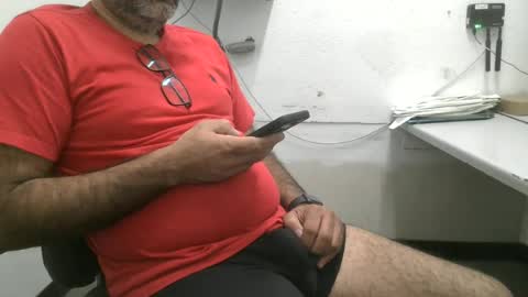 Snapshot of metter26 chatting on June 29, 10:37 am atx guy online show from June 29, 10:37 am