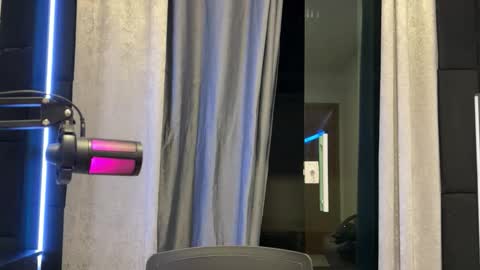 mettew22cm online show from September 8, 11:59 pm