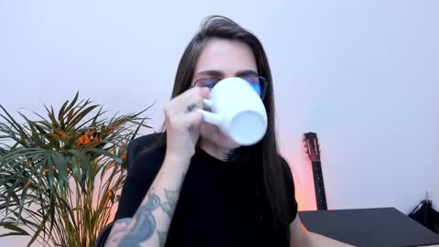 Meurif online show from February 10, 7:07 pm