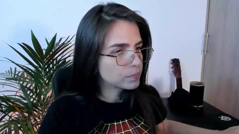 Meurif online show from December 17, 11:11 pm