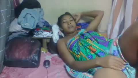 Snapshot of mevasoa chatting on June 19, 6:56 pm mevasoa online show from June 19, 6:56 pm
