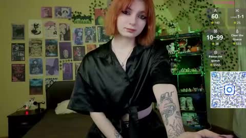 Snapshot of mevis_li chatting on May 29, 10:19 pm Mavis online show from May 29, 10:19 pm
