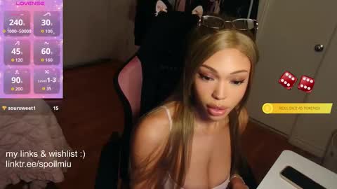 mew2wo online show from February 8, 7:12 am