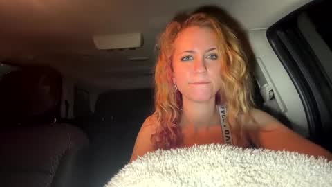 mezzy69 online show from January 1, 9:28 am