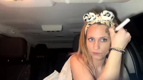 mezzy69 online show from January 25, 9:47 am