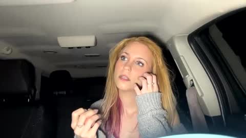 mezzy69 online show from February 24, 9:32 am