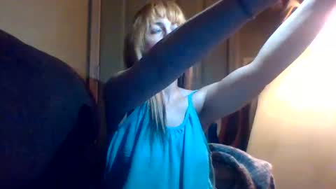 mezzy69 online show from March 13, 8:21 am