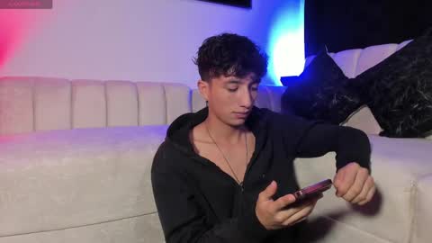 MATHIAS online show from May 5, 5:04 am