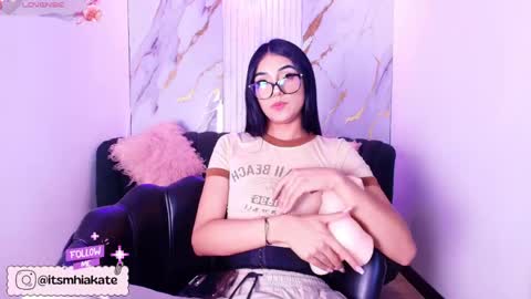 Mhia Kate online show from April 30, 12:00 pm