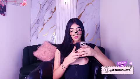 Snapshot of mhia_kate chatting on June 10, 12:04 pm Mhia Kate online show from June 10, 12:04 pm