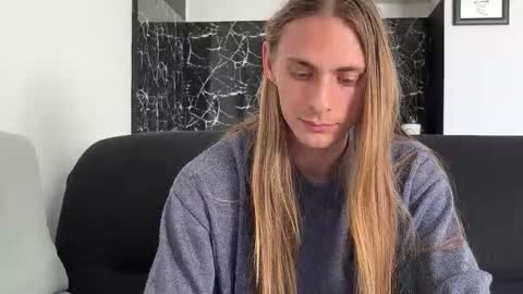 Snapshot of mi_chyort chatting on March 10, 1:49 pm Misha online show from March 10, 1:49 pm