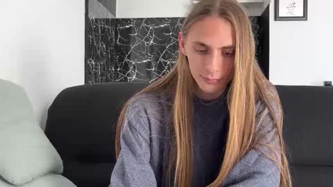 Snapshot of mi_chyort chatting on March 13, 1:29 pm Misha online show from March 13, 1:29 pm