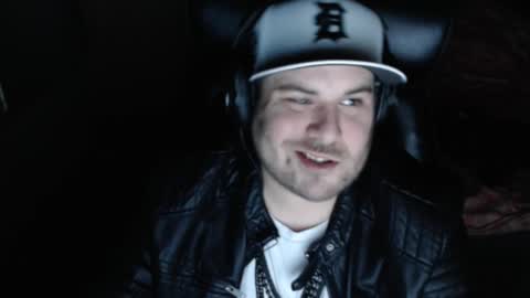 Snapshot of mi_vida21 chatting on February 28, 5:26 pm just ask online show from February 28, 5:26 pm