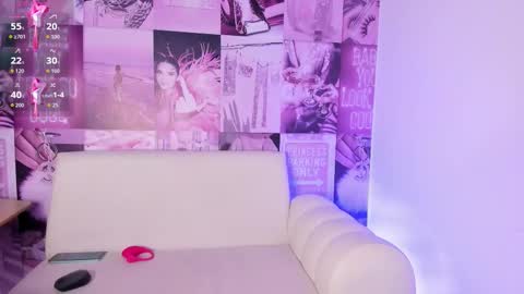 Snapshot of mia120923 chatting on October 25, 2:24 pm Mia online show from October 25, 2:24 pm