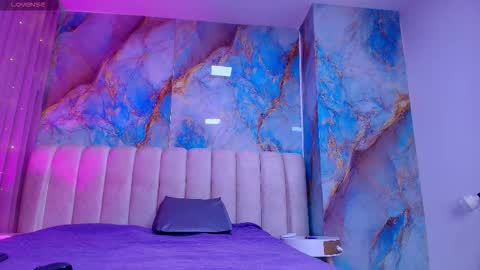 Emi online show from March 9, 7:29 pm