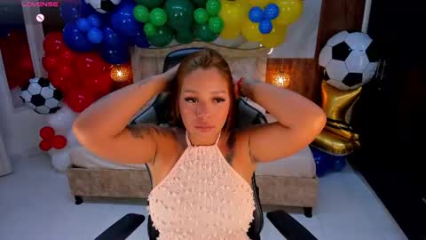 Violett online show from June 10, 8:08 pm