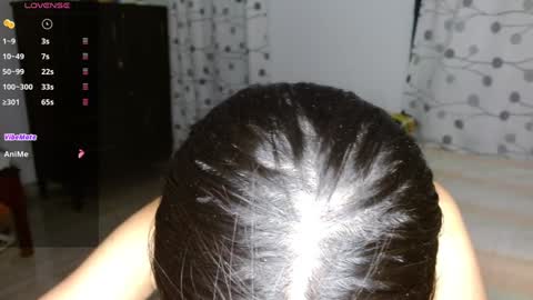 Mia online show from December 10, 4:34 am