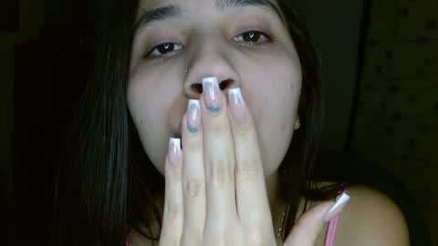 Mia online show from December 31, 6:16 am