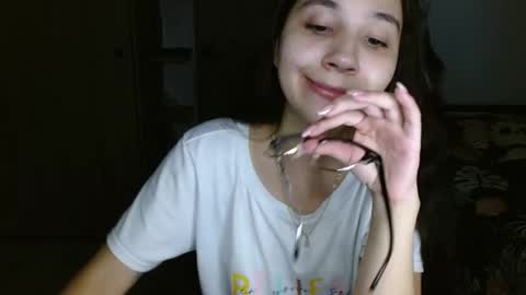 Snapshot of mia__lopez_ chatting on May 7, 4:51 am Mia online show from May 7, 4:51 am
