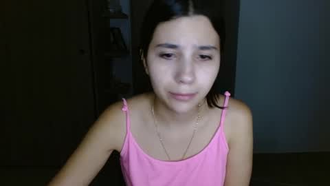 Snapshot of mia__lopez_ chatting on May 22, 4:19 am Mia online show from May 22, 4:19 am