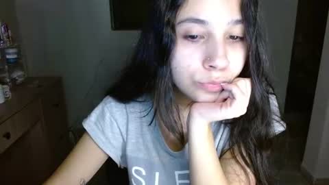 Mia online show from July 3, 5:36 am