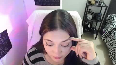 Snapshot of mia_adams_red chatting on March 7, 2:36 am mia online show from March 7, 2:36 am