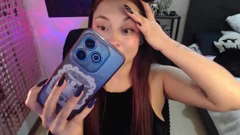 Snapshot of mia_adams_red chatting on September 20, 1:28 am mia online show from September 20, 1:28 am