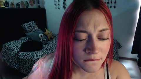 Snapshot of mia_adams_red chatting on May 30, 6:49 pm mia online show from May 30, 6:49 pm