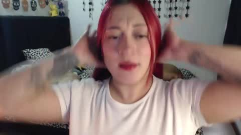 Snapshot of mia_adams_red chatting on June 2, 10:23 pm mia online show from June 2, 10:23 pm