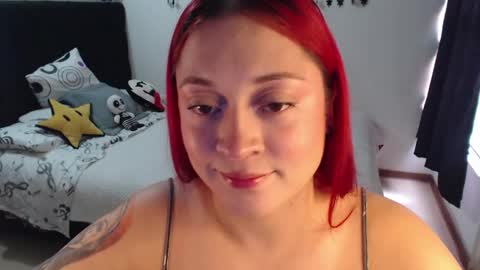 Snapshot of mia_adams_red chatting on June 6, 8:13 pm mia online show from June 6, 8:13 pm
