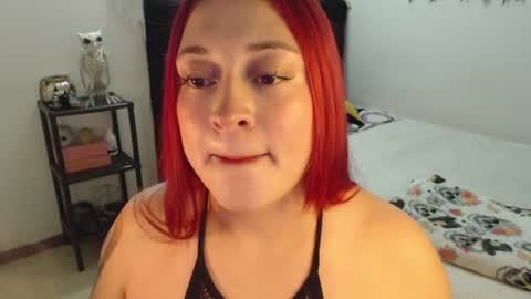 Snapshot of mia_adams_red chatting on June 30, 12:22 am mia online show from June 30, 12:22 am