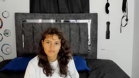 Mia and Kenai online show from December 17, 12:22 pm